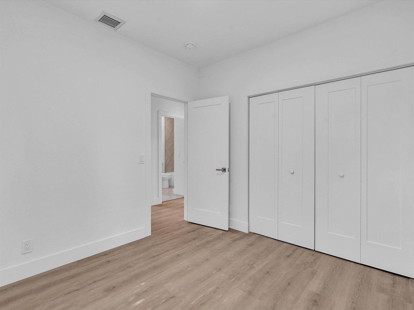 2410 NW 43rd Street, Miami FL 33142 — 33