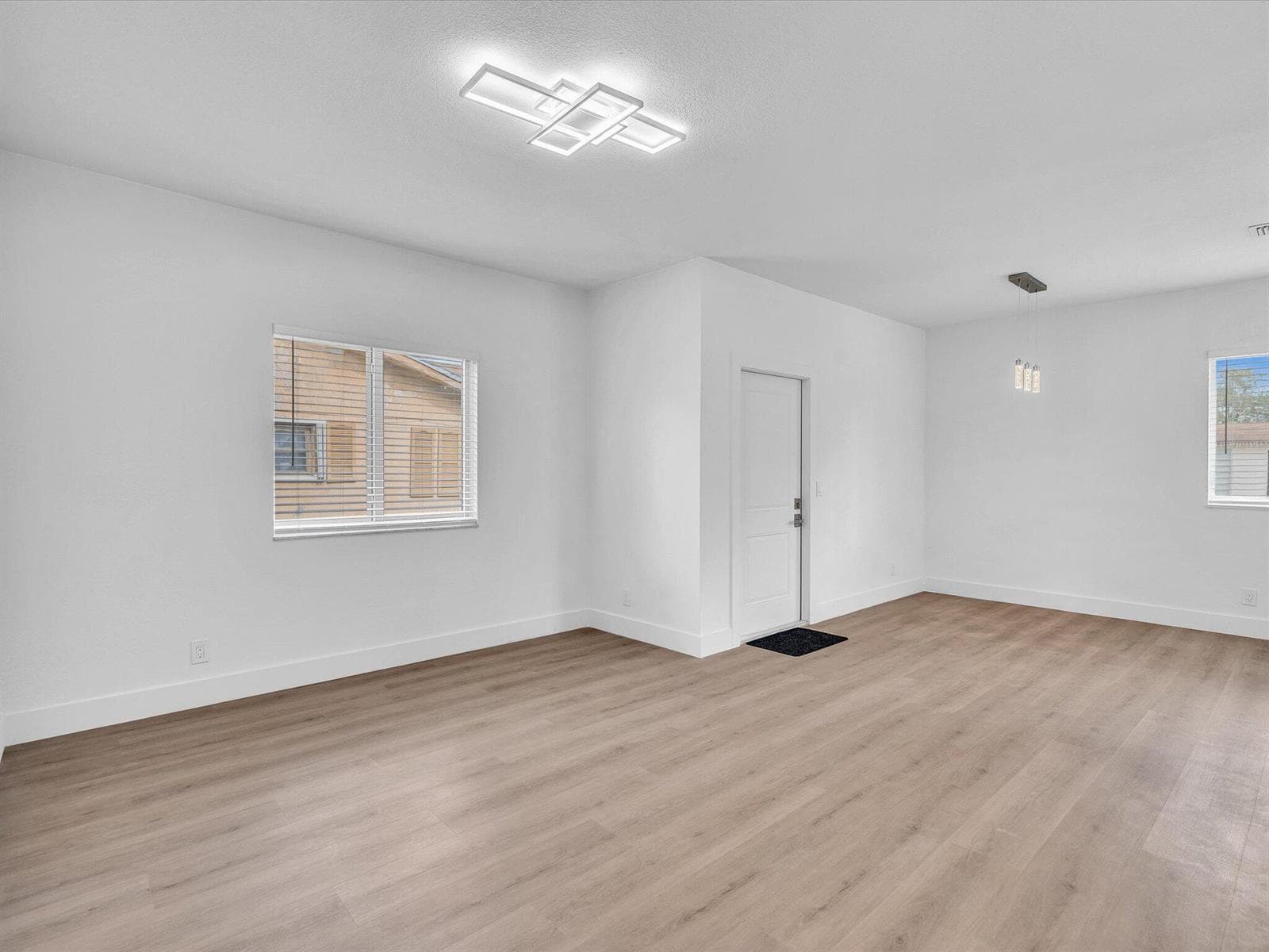 2410 NW 43rd Street, Miami FL 33142 — 14