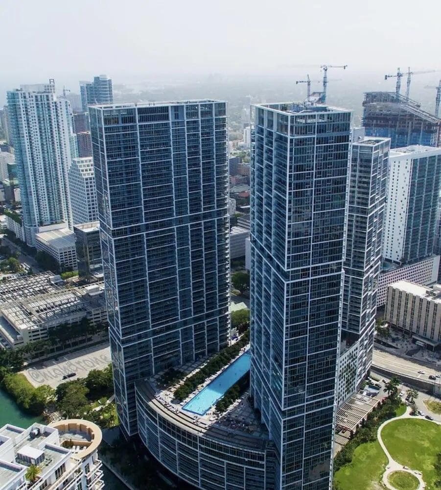 495 Brickell Avenue # 2611, Miami FL 33131 — 18