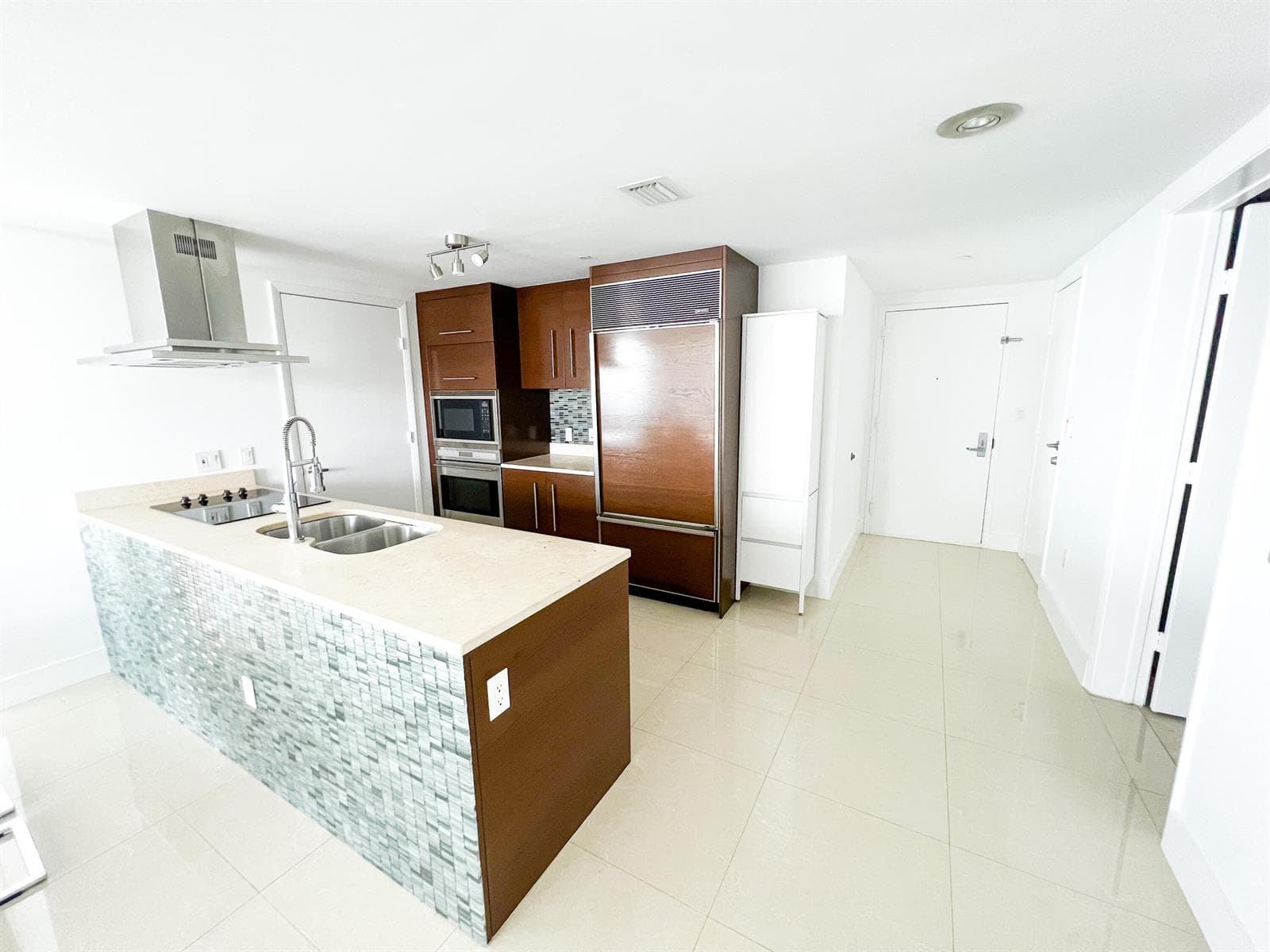 495 Brickell Avenue # 2611, Miami FL 33131 — 4