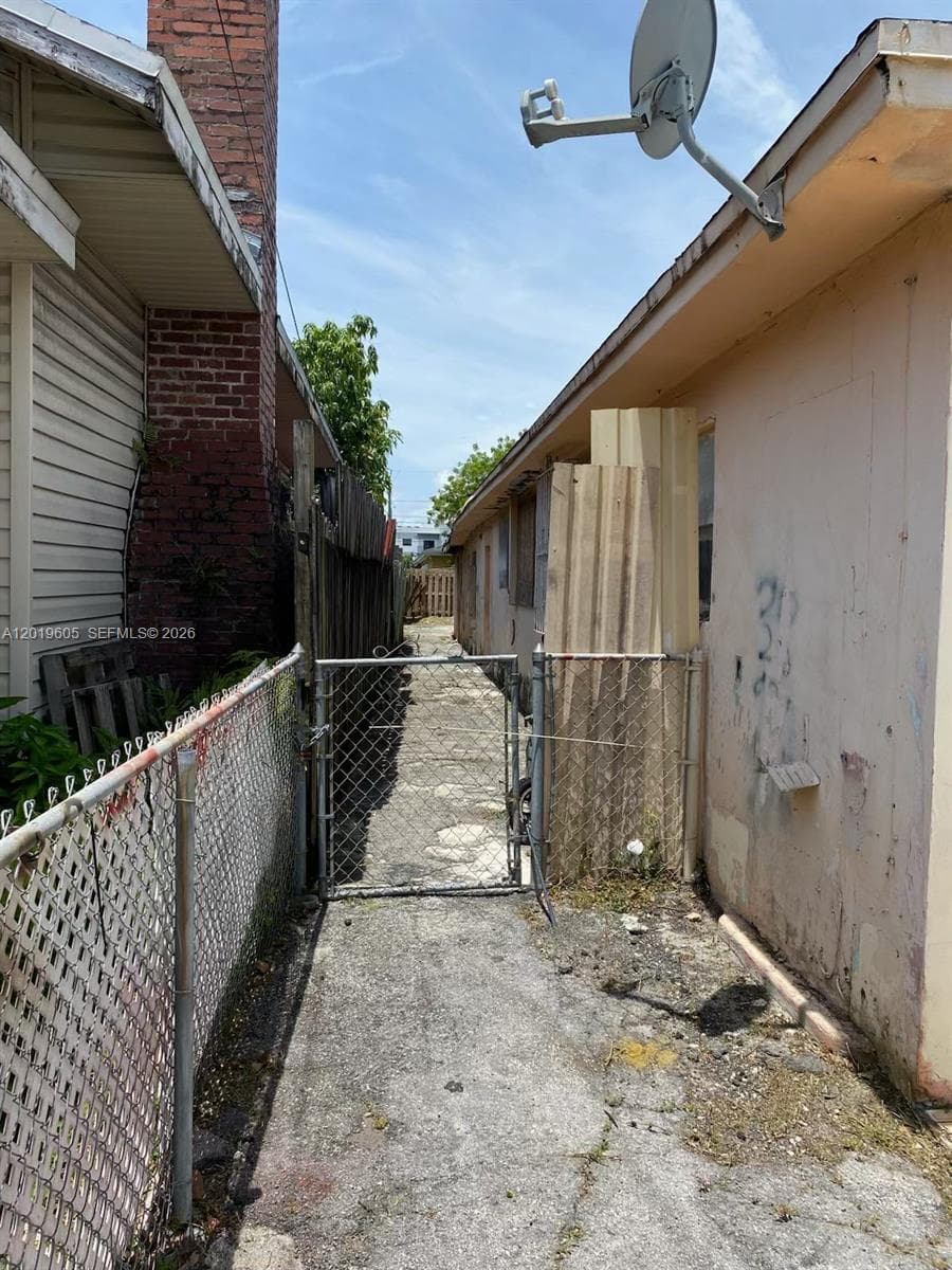 2640 NW 23rd Ct, Miami FL 33142 — 5
