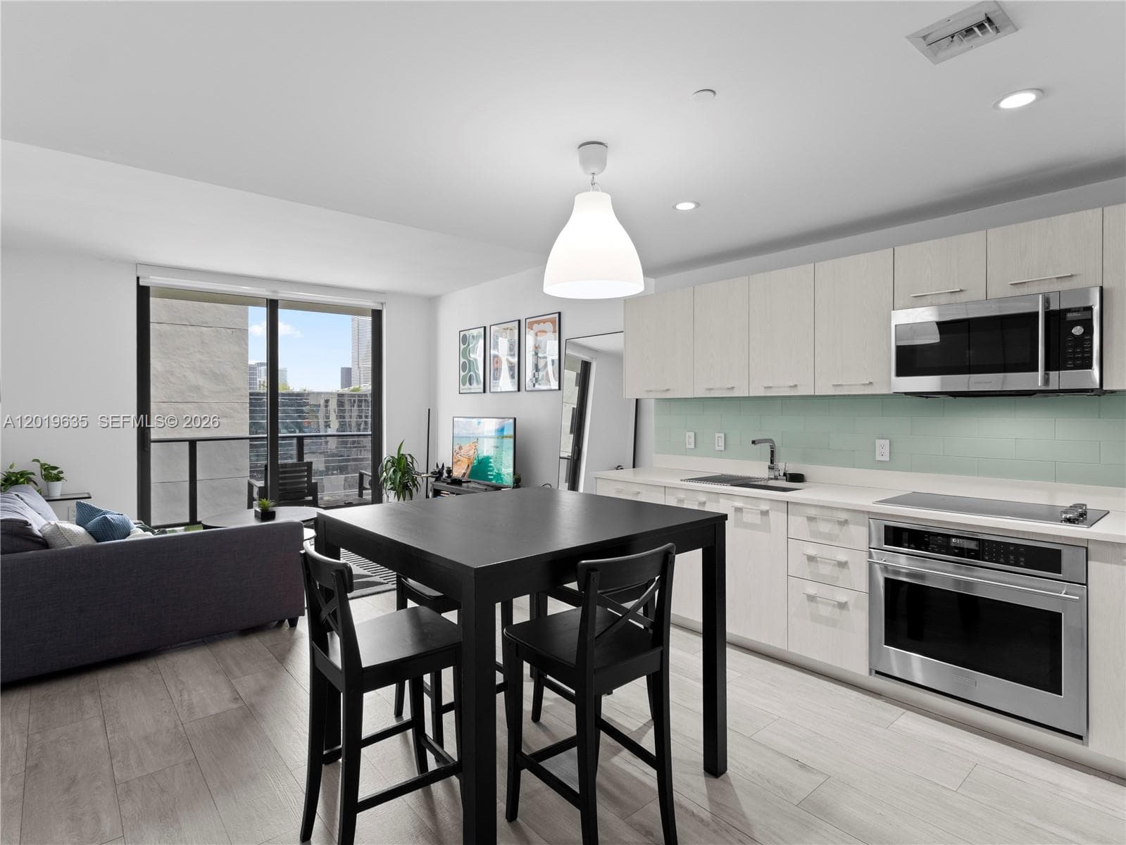 55 SW 9th St # 1810, Miami FL 33130 — 13