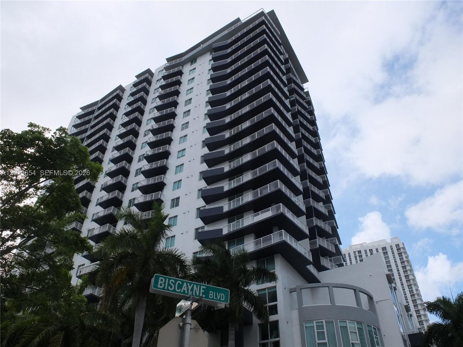 275 NE 18th St # 1101, Miami FL 33132 — 2