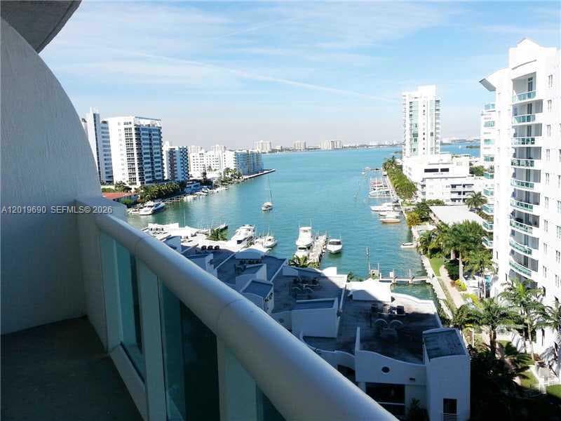 7900 Harbor Island Dr # 1010, North Bay Village FL 33141 — 1