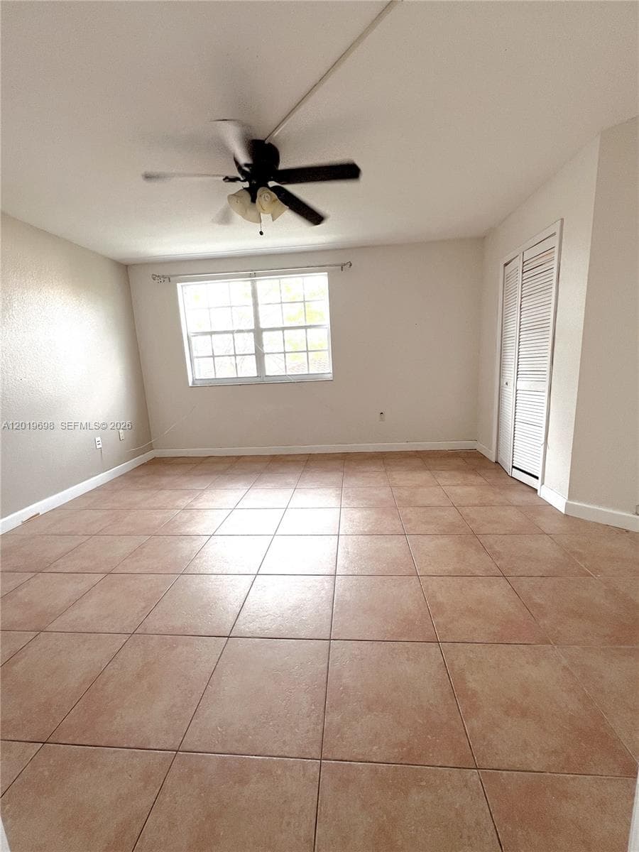 9715 Fontainebleau Blvd # E209, Miami FL 33172 — 13