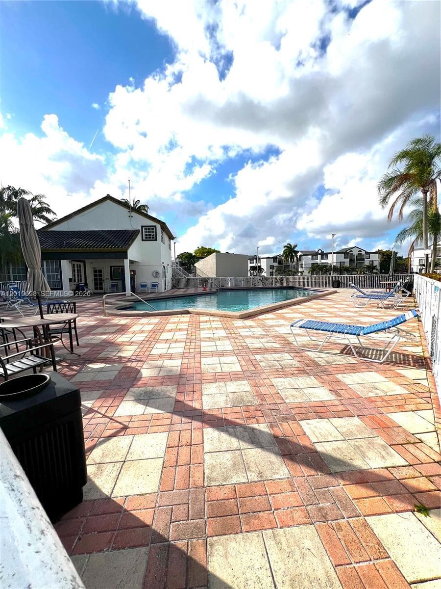9715 Fontainebleau Blvd # E209, Miami FL 33172 — 17