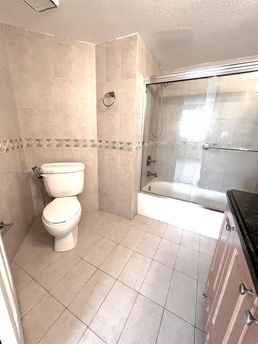 9715 Fontainebleau Blvd # E209, Miami FL 33172 — 16