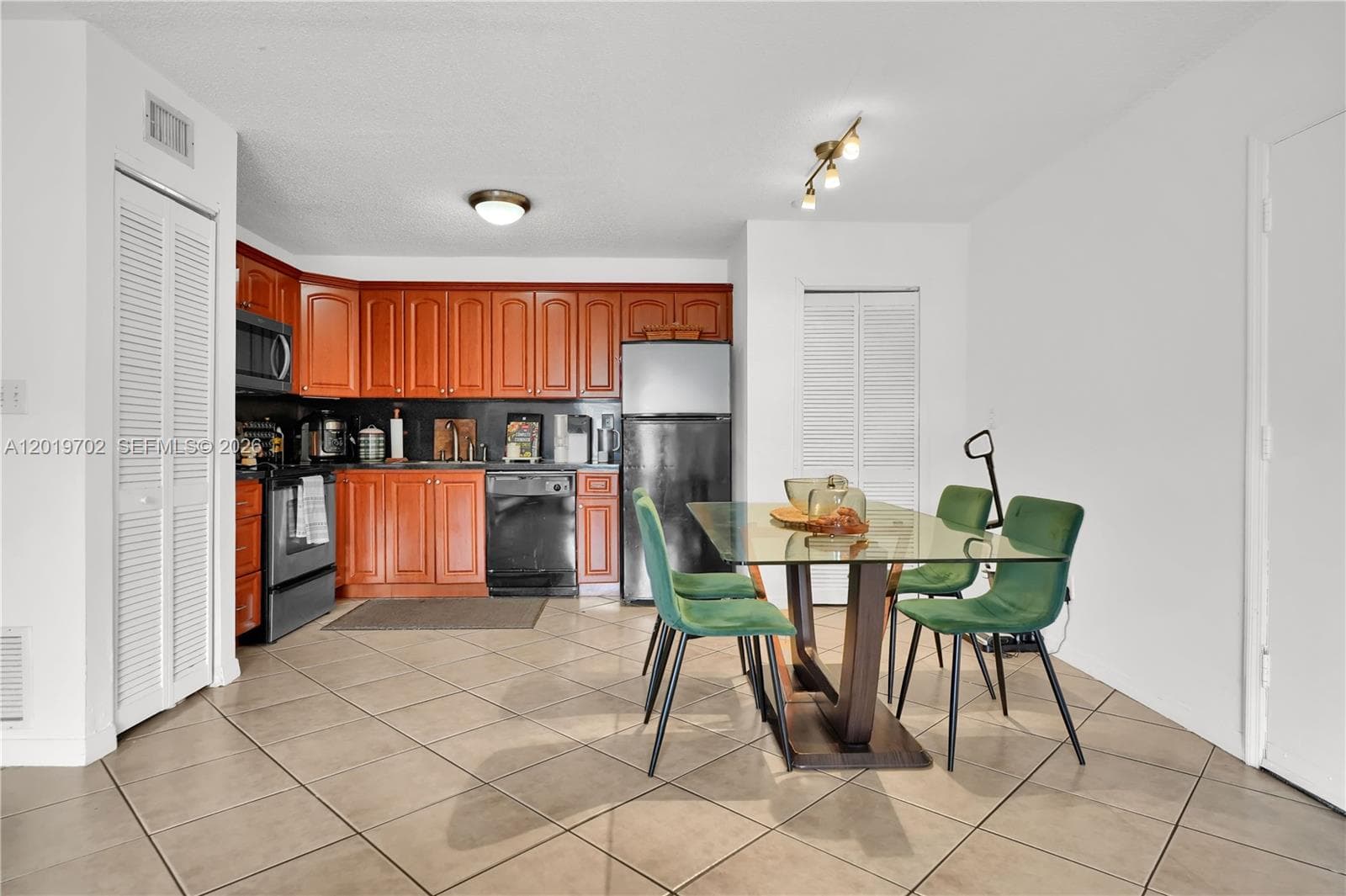 10786 N Kendall Dr # D18, Miami FL 33176 — 7