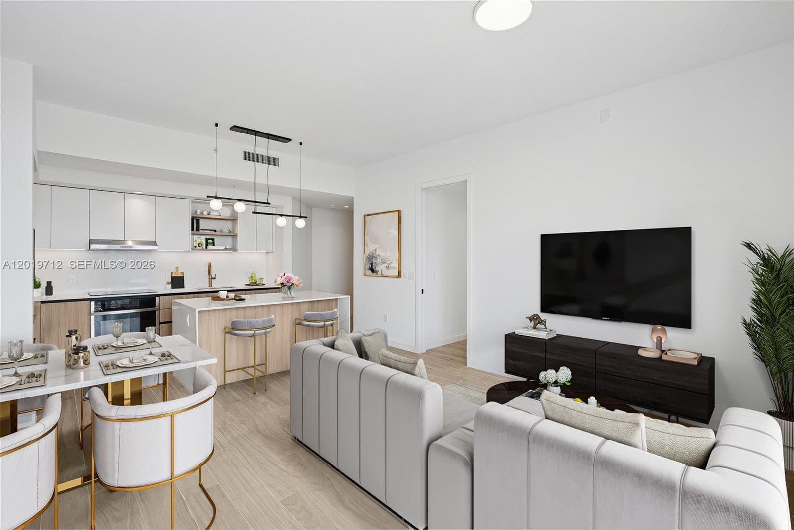 3900 Alton Road # 825, Miami Beach FL 33140 — 2