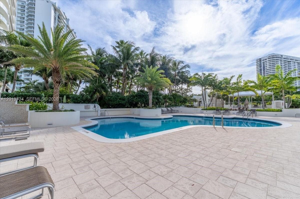 3000 Island Blvd # 2802, Aventura FL 33160 — 27