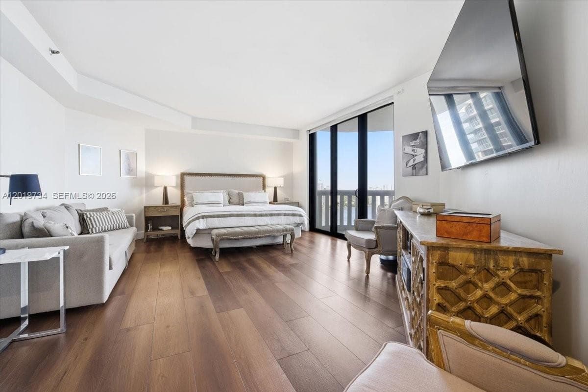 3000 Island Blvd # 2802, Aventura FL 33160 — 12