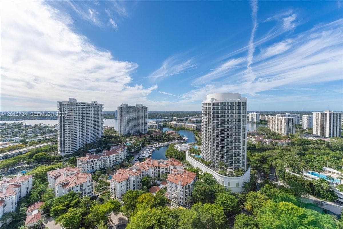 3000 Island Blvd # 2802, Aventura FL 33160 — 34