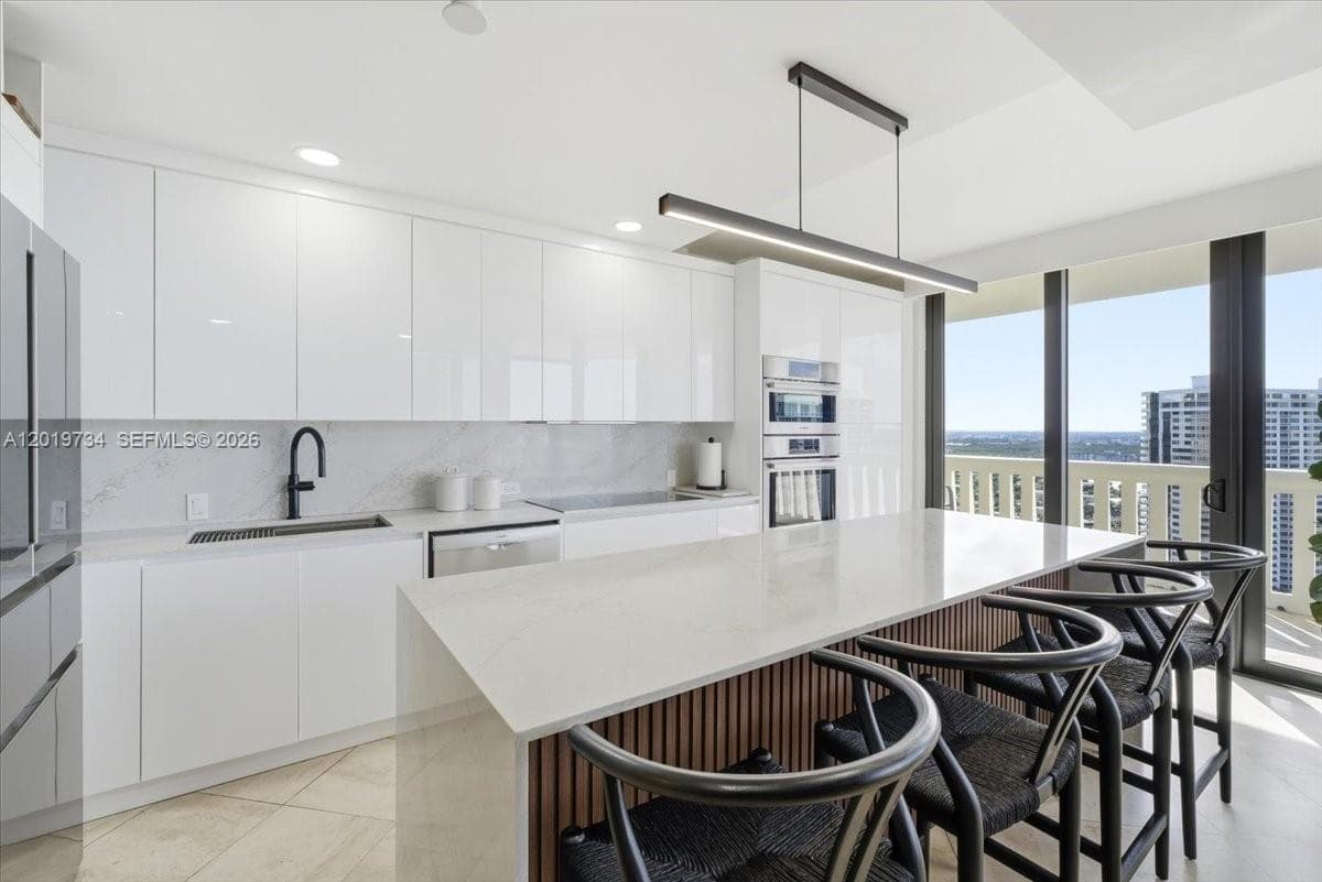 3000 Island Blvd # 2802, Aventura FL 33160 — 8