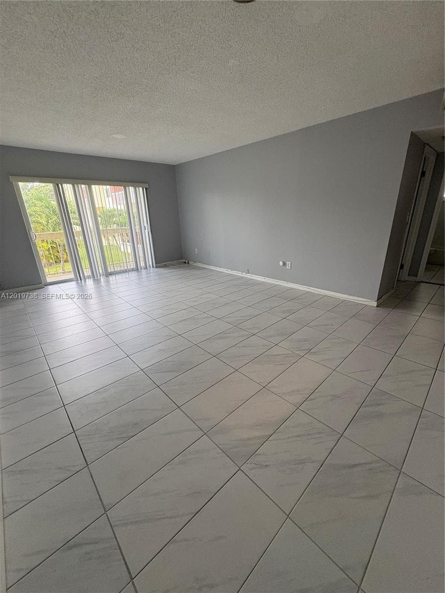 7815 N Camino Real # 216, Miami FL 33143 — 10