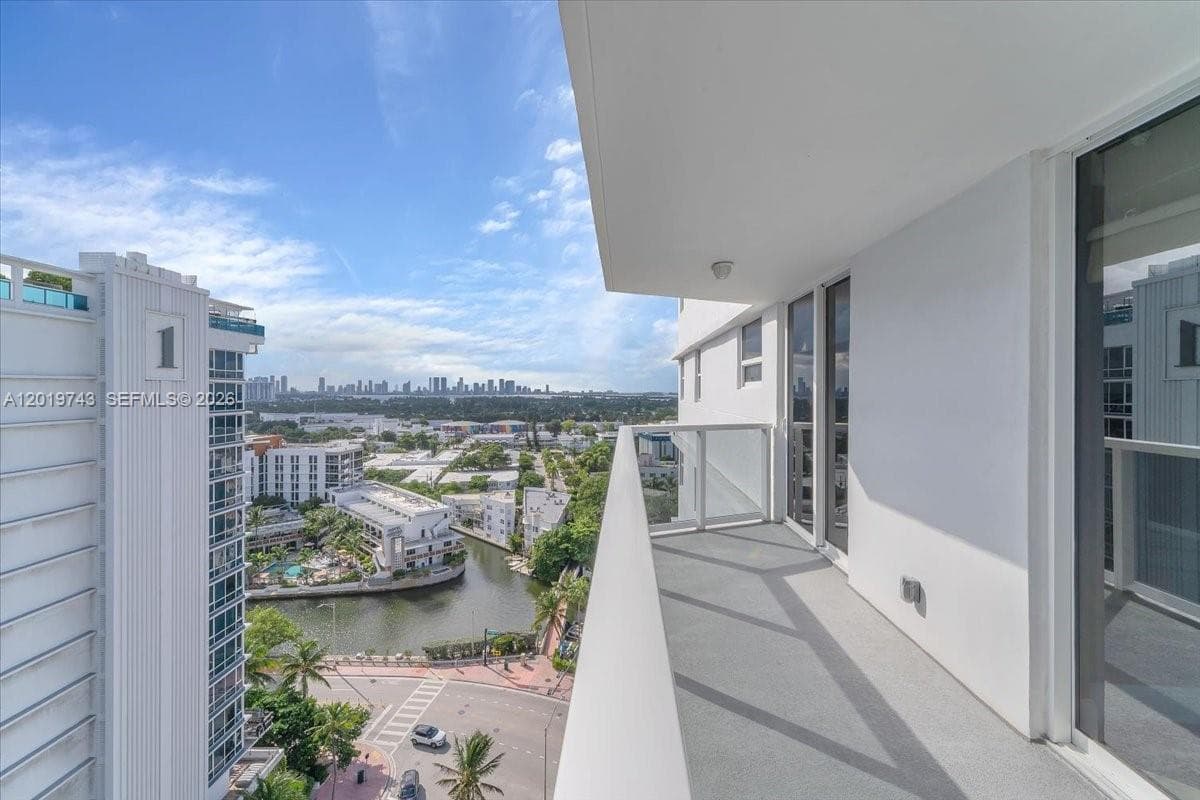 2401 Collins Ave # 1807, Miami Beach FL 33140 — 6
