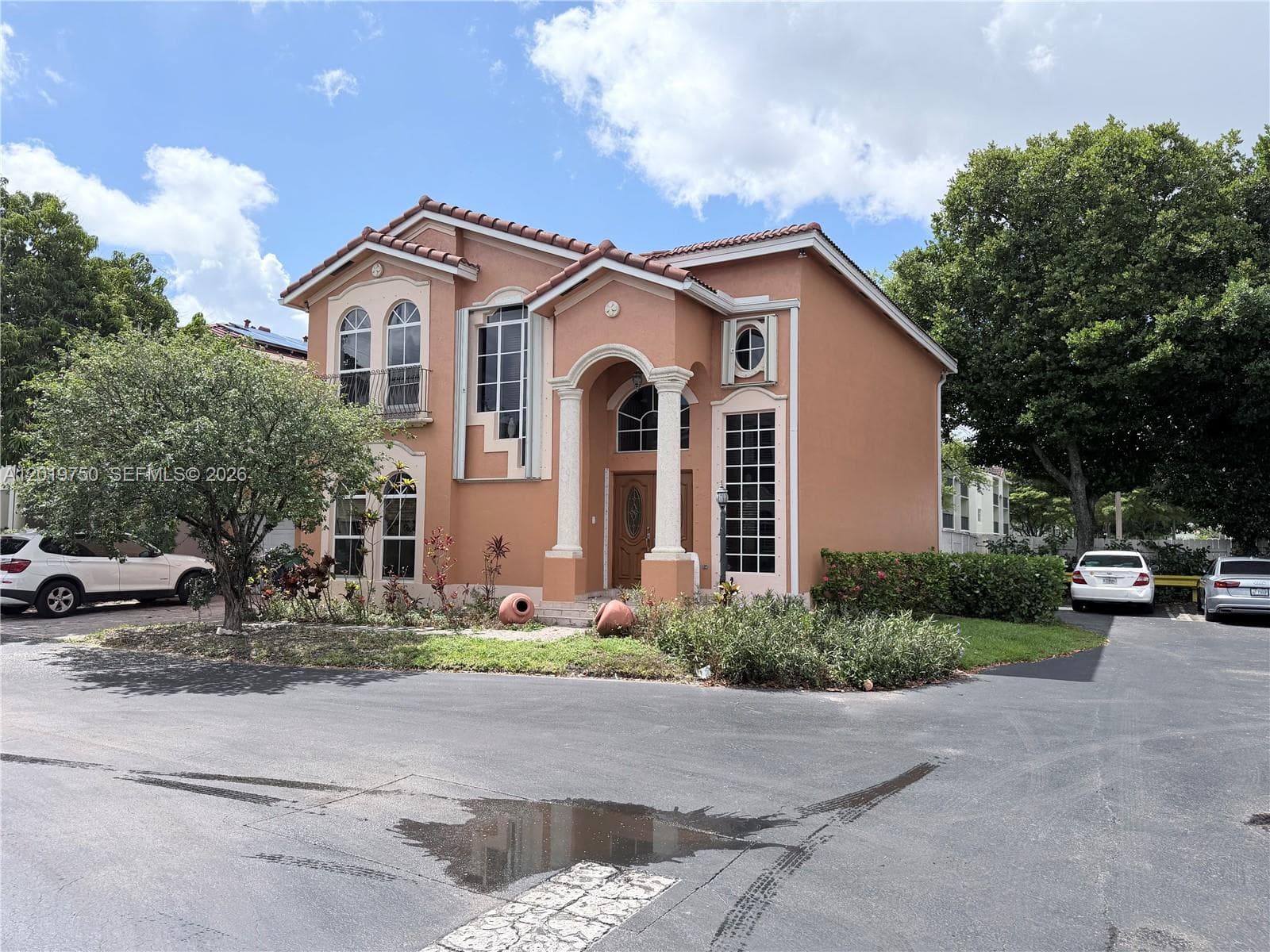 10824 NW 51st Ln, Doral FL 33178 — 2