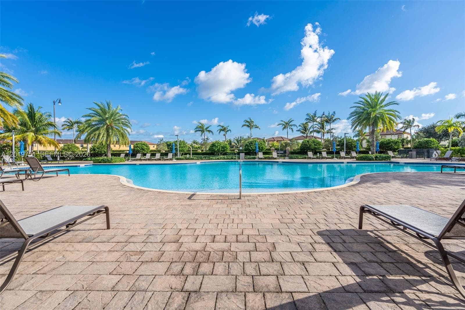 633 SE 35th Ter, Homestead FL 33033 — 49