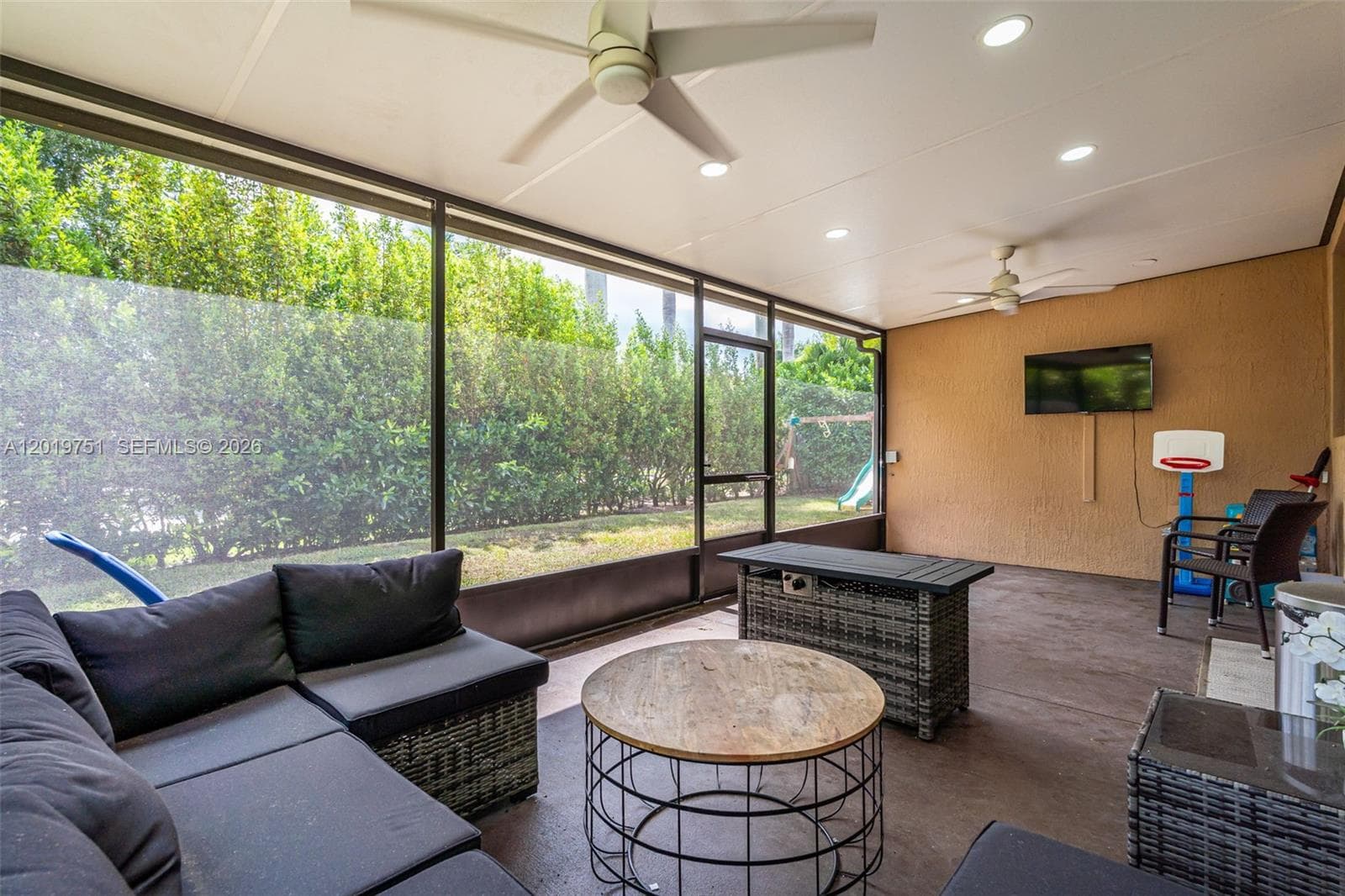633 SE 35th Ter, Homestead FL 33033 — 31