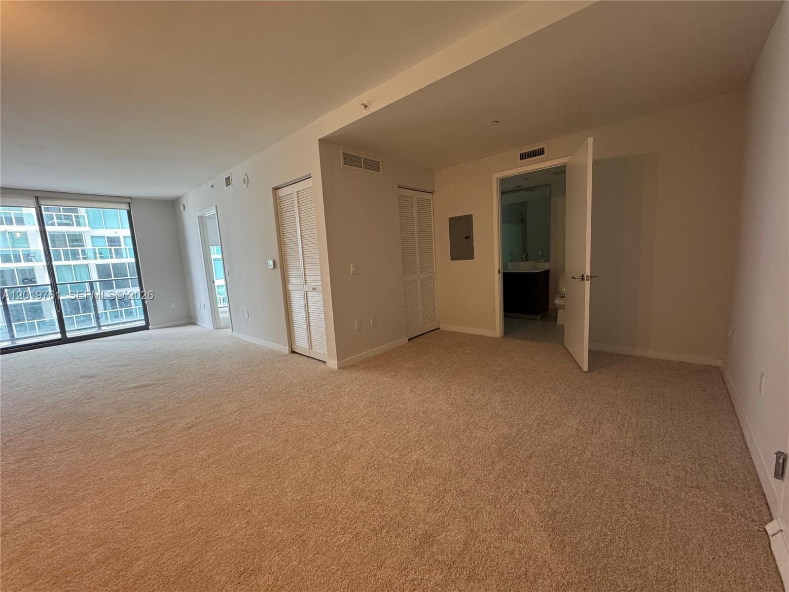 31 SE 6th St # 2004, Miami FL 33131 — 1