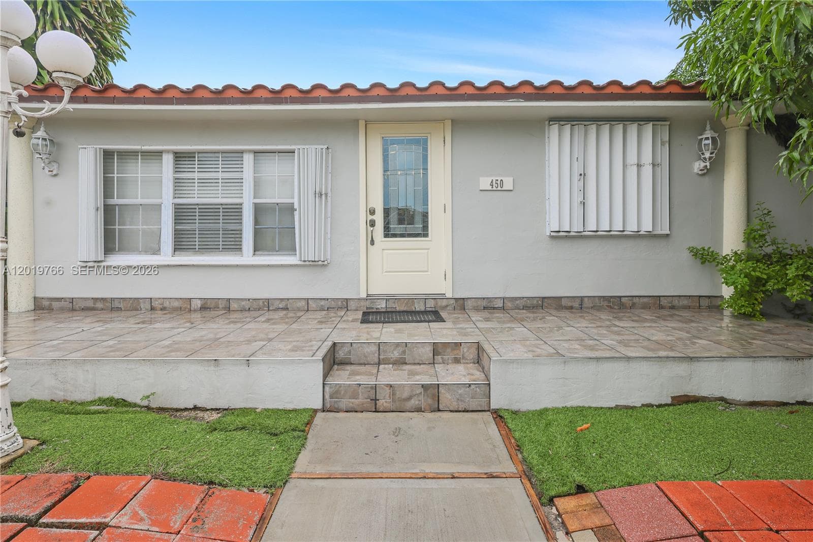 450 NW 40th ct, Miami FL 33126 — 2