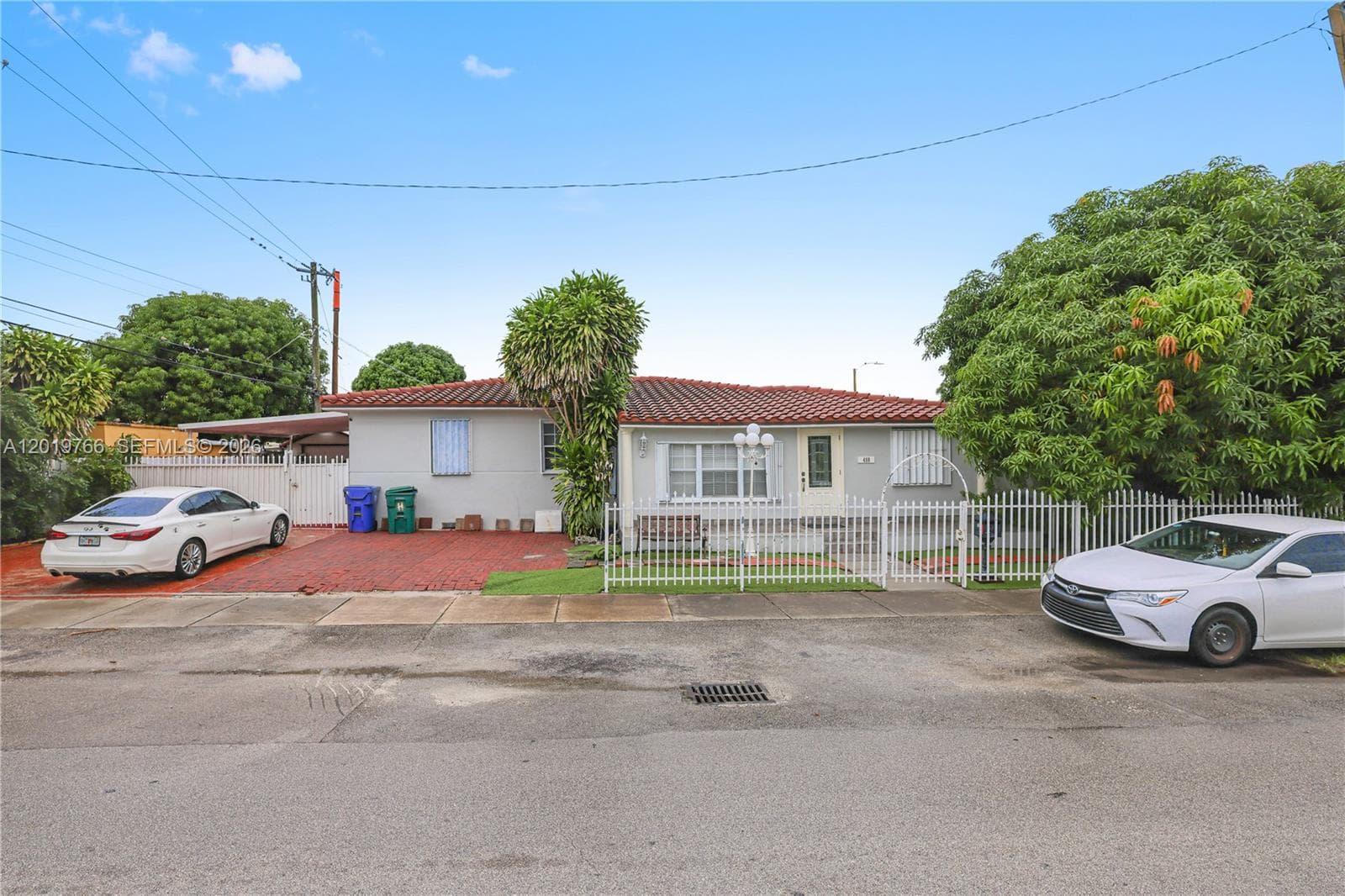 450 NW 40th ct, Miami FL 33126 — 3