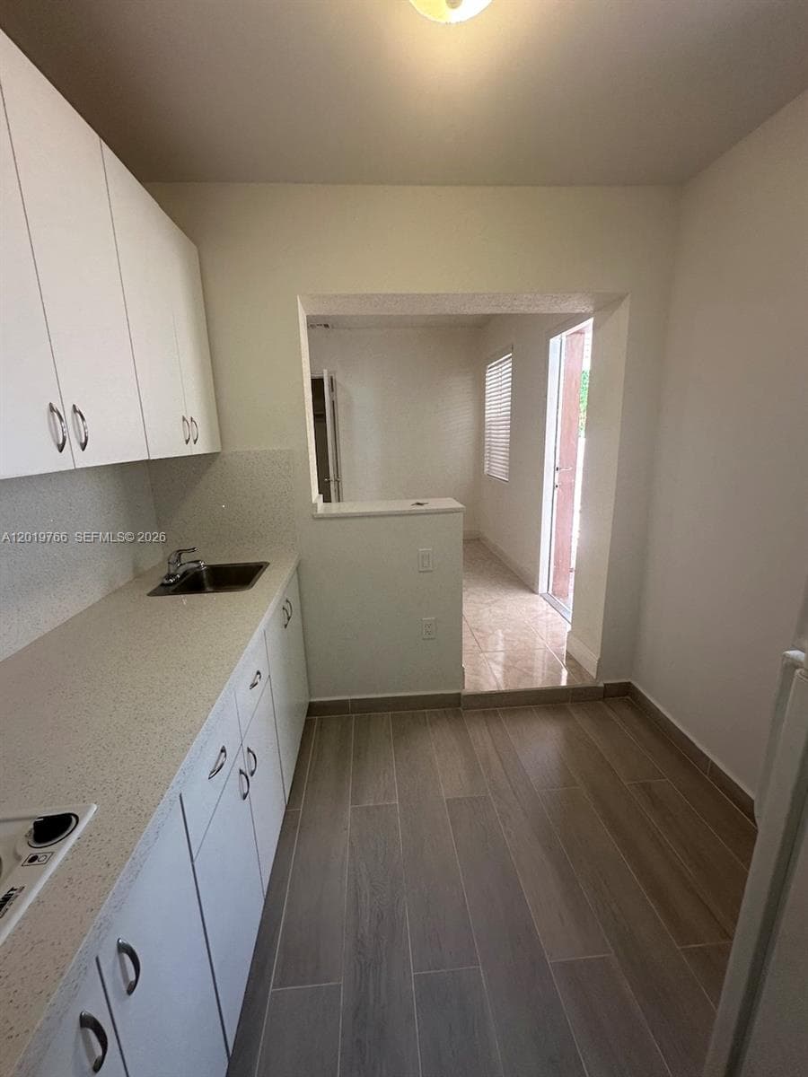 450 NW 40th ct, Miami FL 33126 — 36