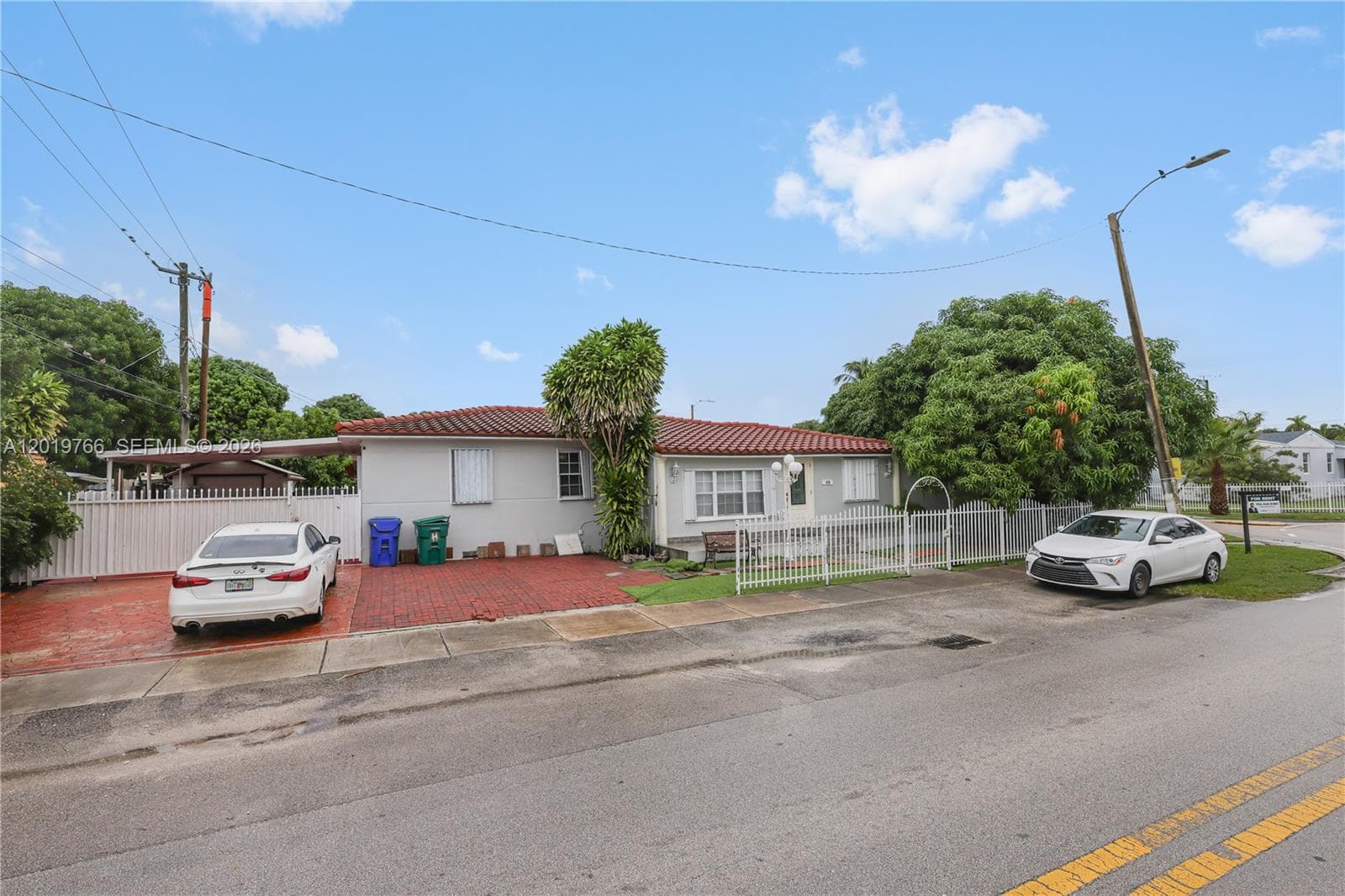 450 NW 40th ct, Miami FL 33126 — 4
