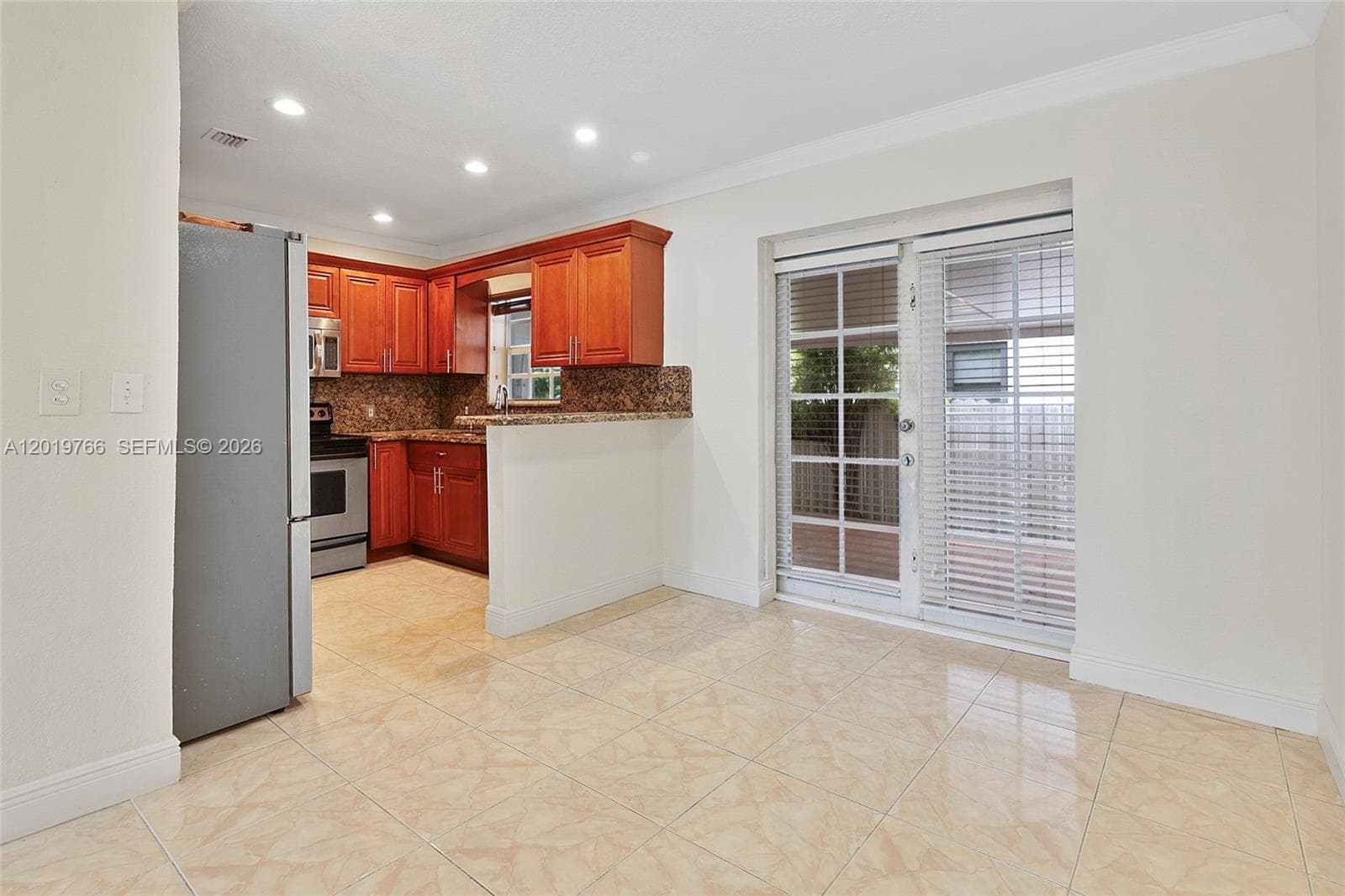 450 NW 40th ct, Miami FL 33126 — 8