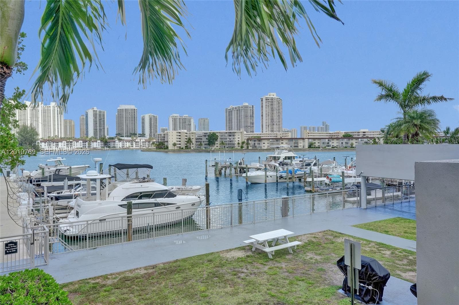 18021 Biscayne Blvd # 1804, Aventura FL 33160 — 27