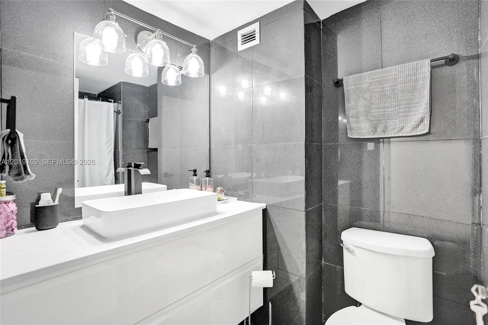 18021 Biscayne Blvd # 1804, Aventura FL 33160 — 14