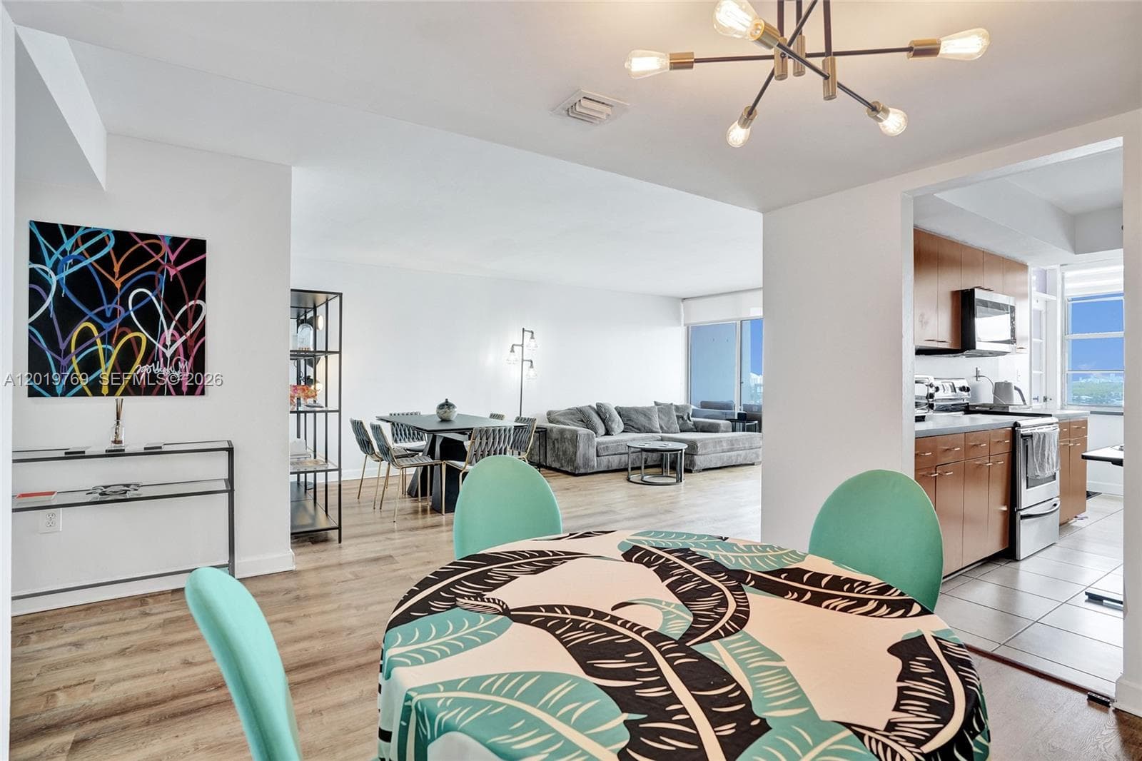 18021 Biscayne Blvd # 1804, Aventura FL 33160 — 8