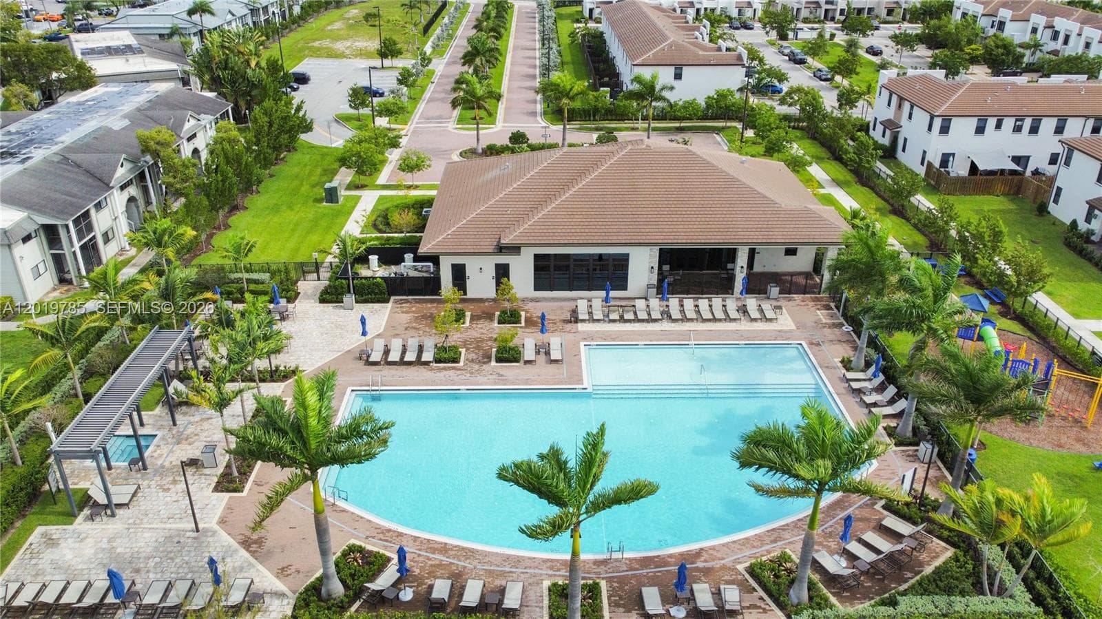 21035 NE 8th Ave, Miami FL 33179 — 23