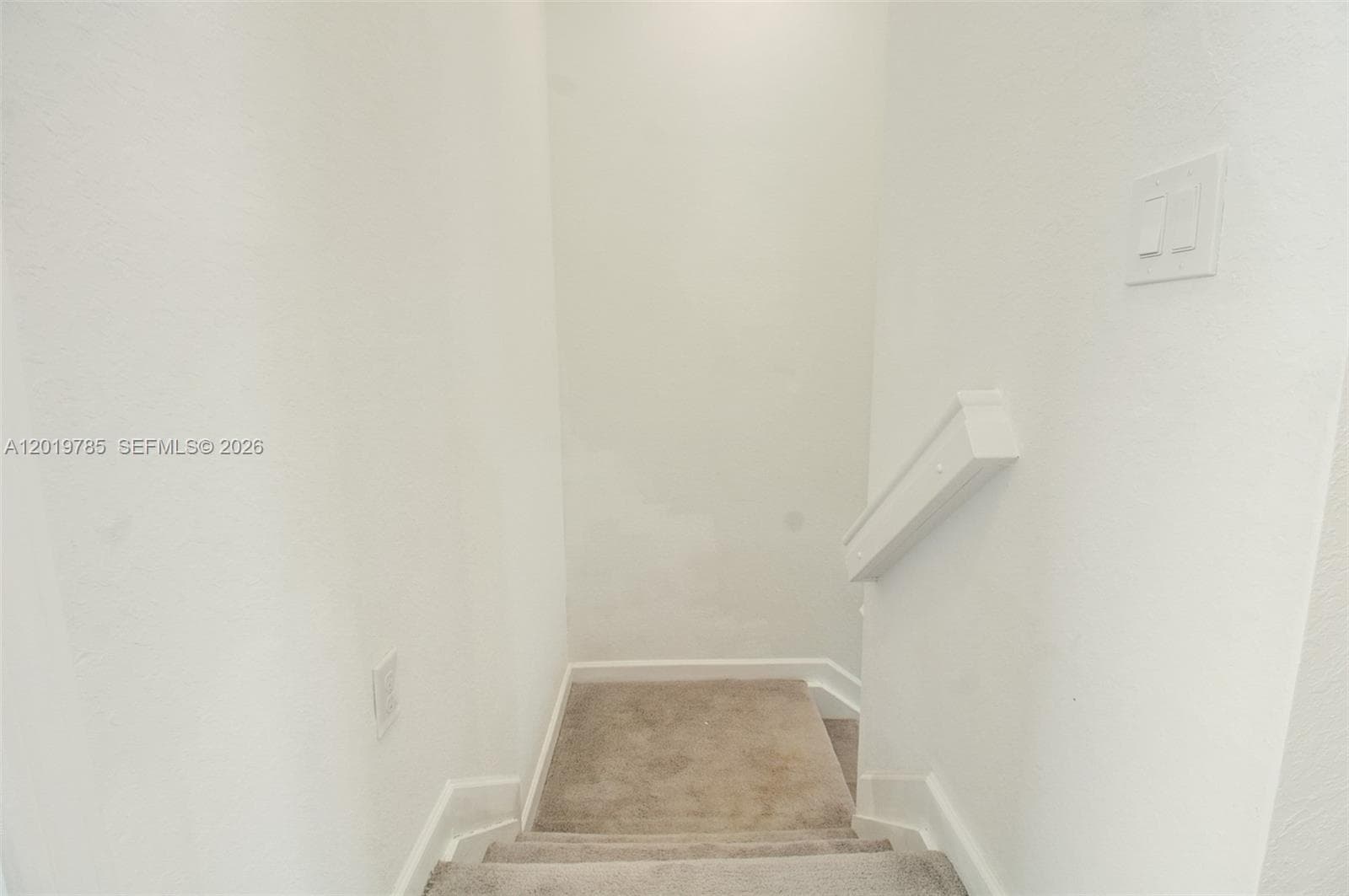 21035 NE 8th Ave, Miami FL 33179 — 13