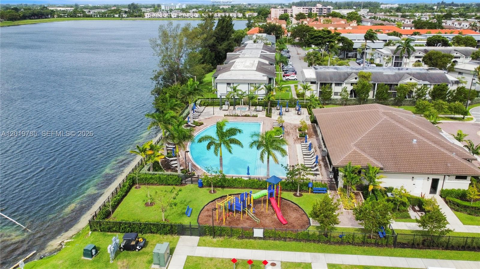 21035 NE 8th Ave, Miami FL 33179 — 22