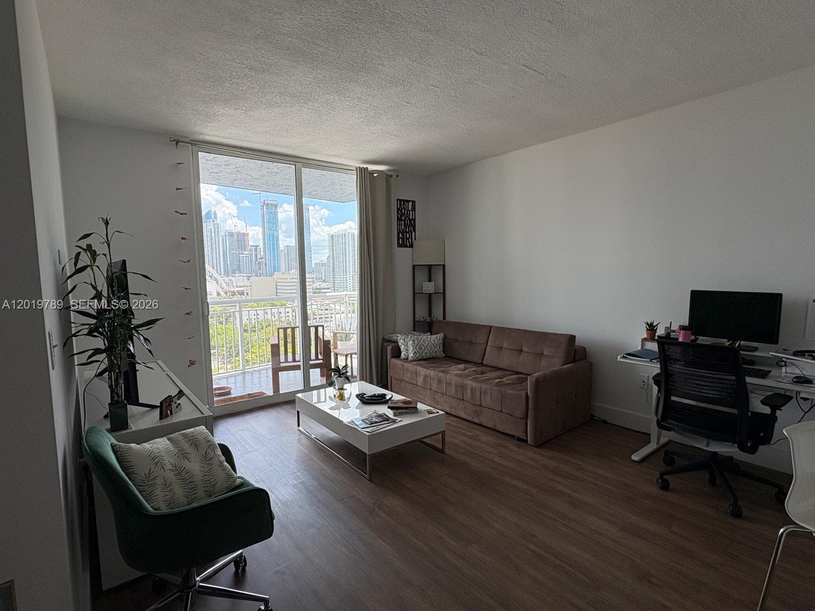 275 NE 18th st # 1606, Miami FL 33132 — 8