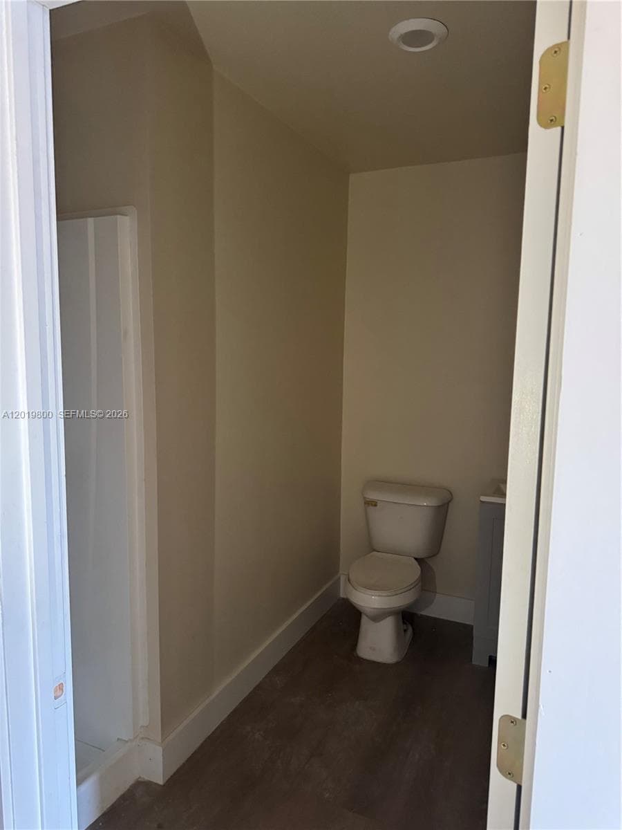 650 E 49th St, Hialeah FL 33013 — 2