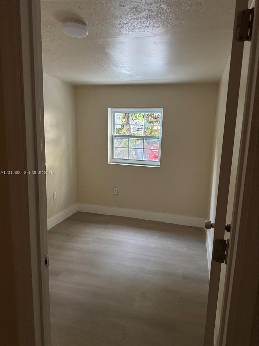 650 E 49th St, Hialeah FL 33013 — 1