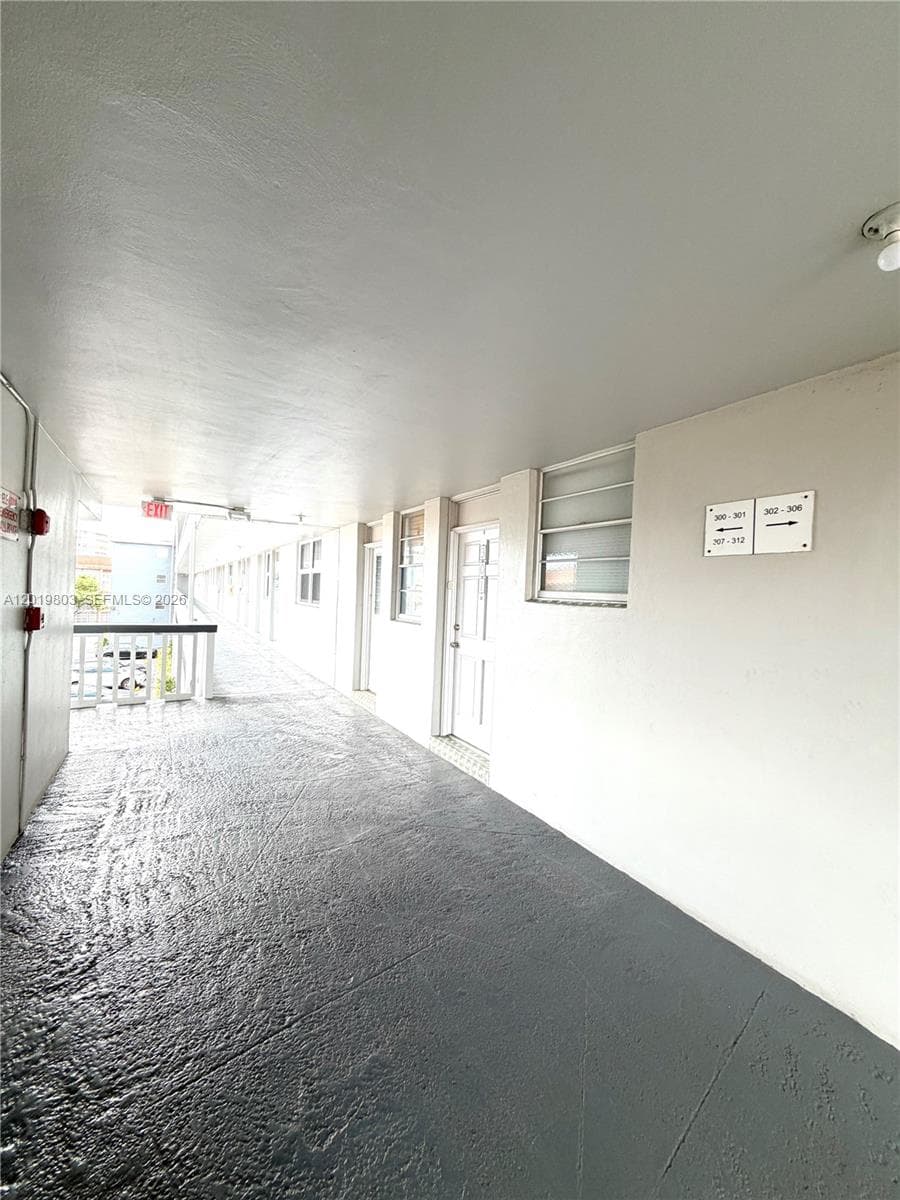 18601 NE 14th ave # 301, Miami FL 33179 — 6