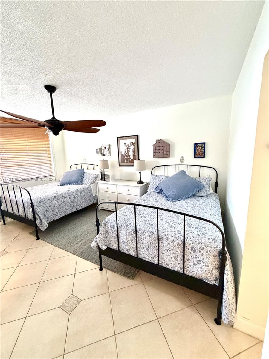 18601 NE 14th ave # 301, Miami FL 33179 — 16
