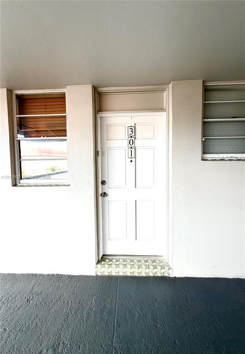 18601 NE 14th ave # 301, Miami FL 33179 — 7