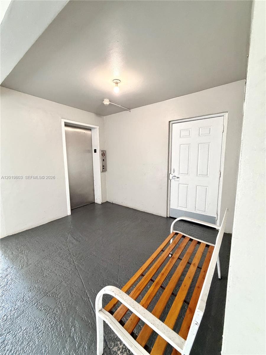18601 NE 14th ave # 301, Miami FL 33179 — 5
