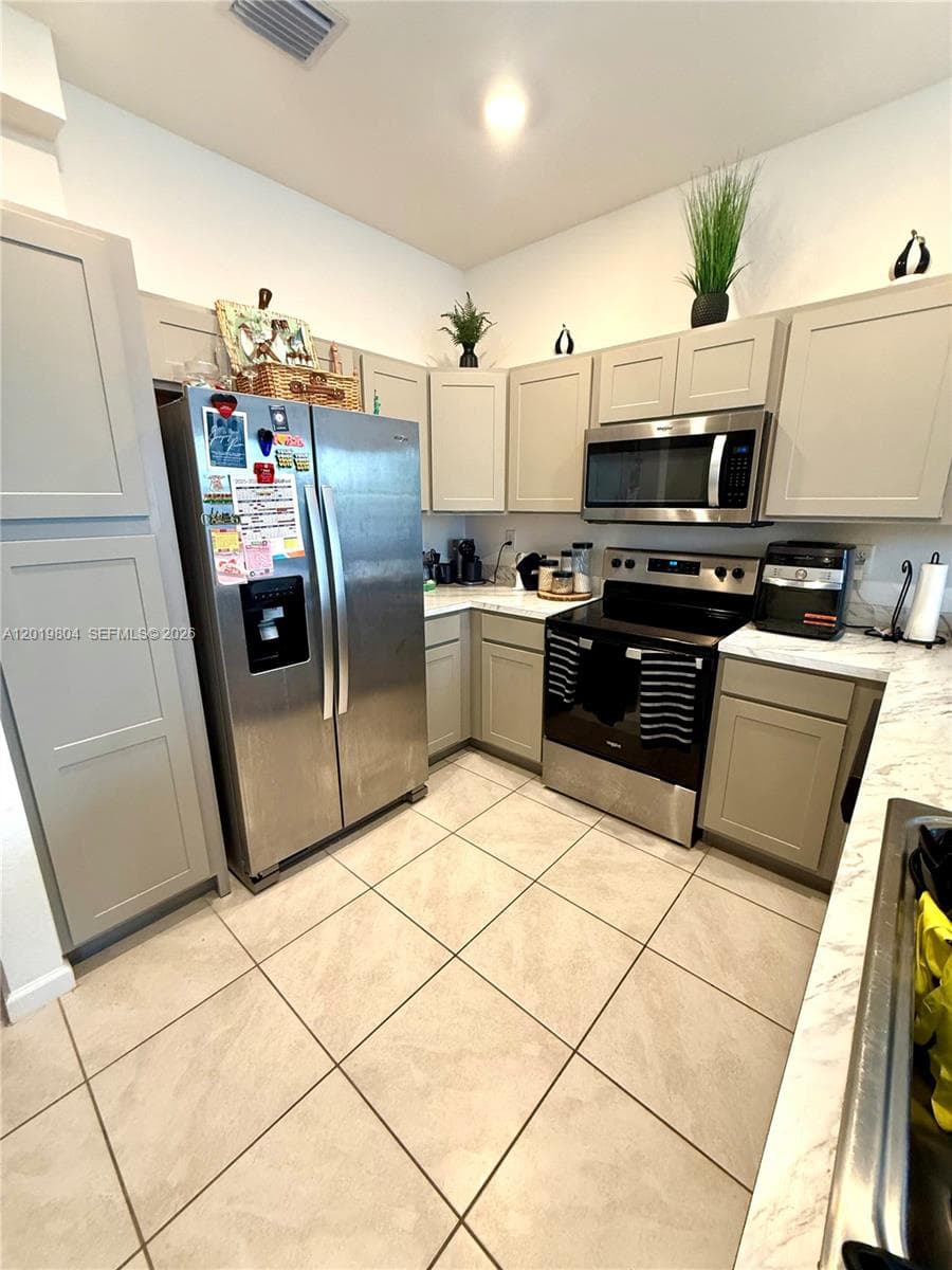 1088 NW 208th Ter # 1088, Miami Gardens FL 33169 — 3