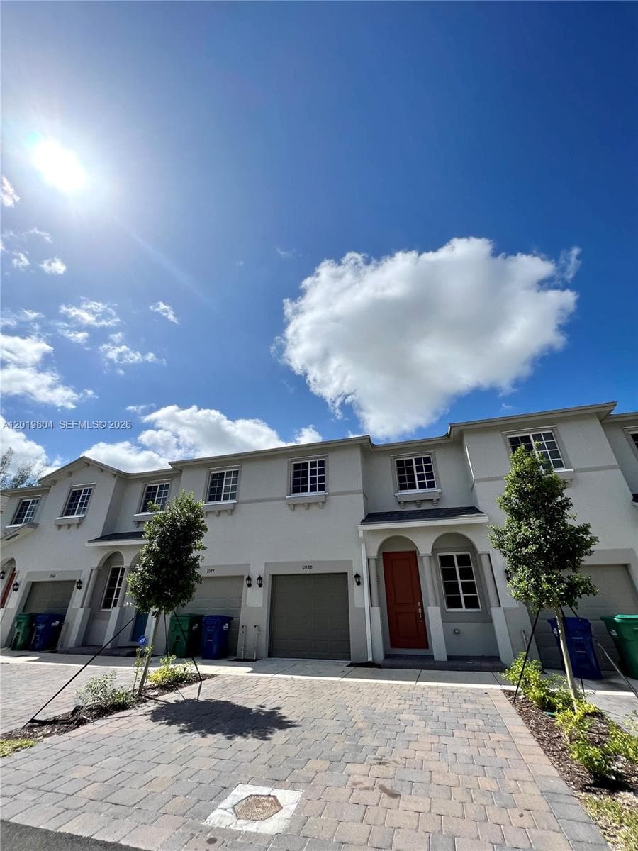 1088 NW 208th Ter # 1088, Miami Gardens FL 33169 — 1