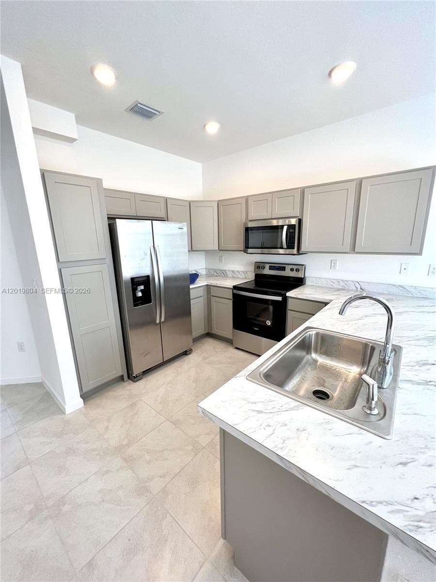 1088 NW 208th Ter # 1088, Miami Gardens FL 33169 — 9