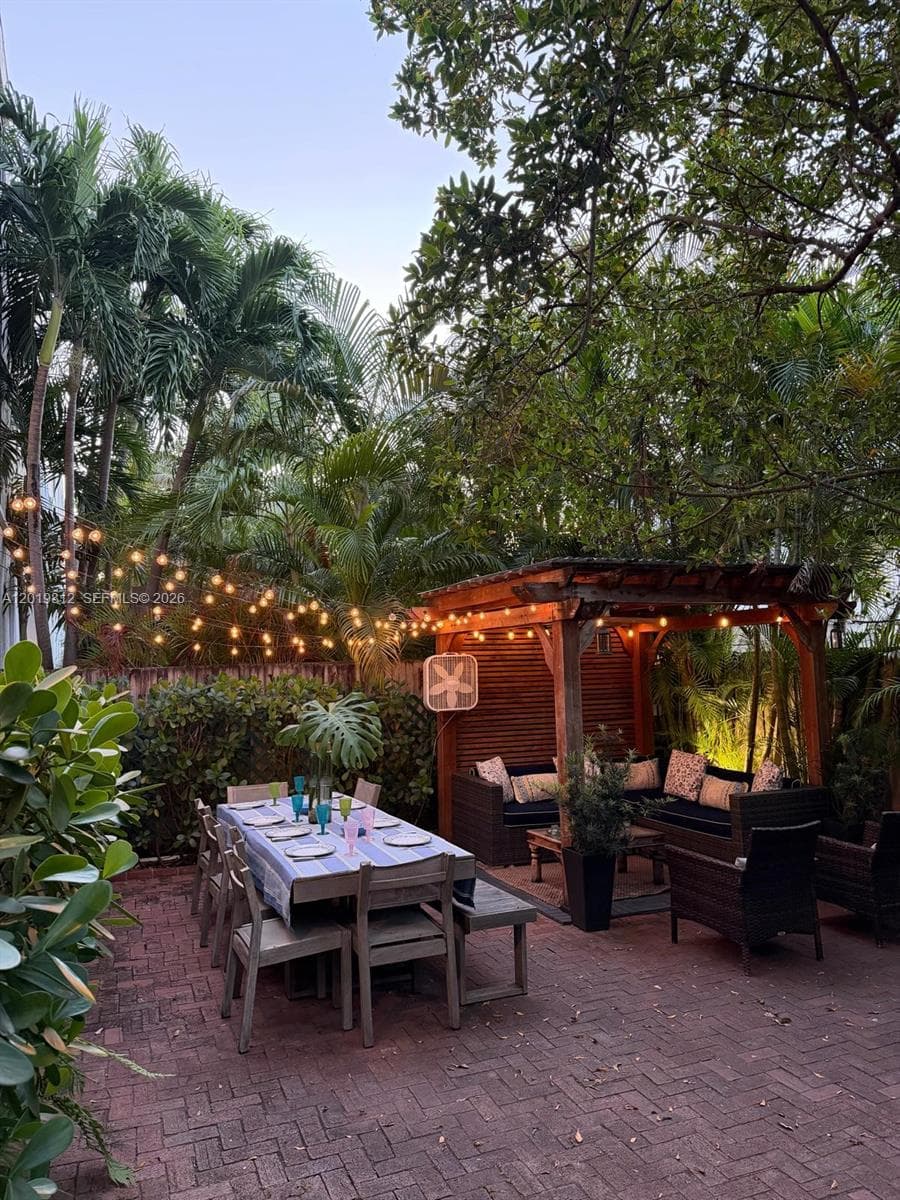 209 E Enid Dr # 36, Key Biscayne FL 33149 — 68
