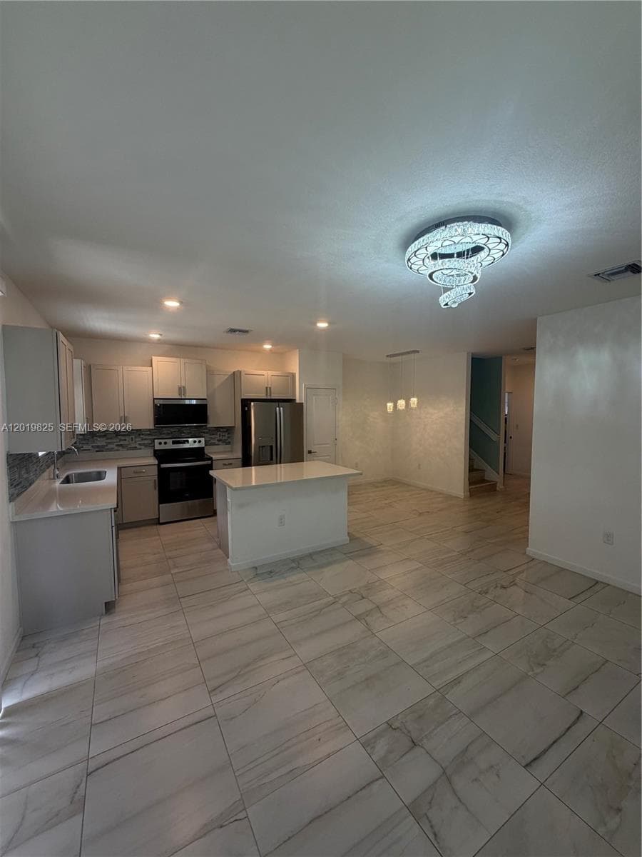 2355 SE 10th St, Homestead FL 33035 — 10