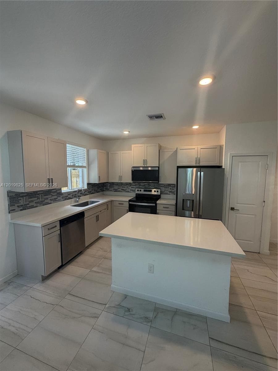 2355 SE 10th St, Homestead FL 33035 — 11