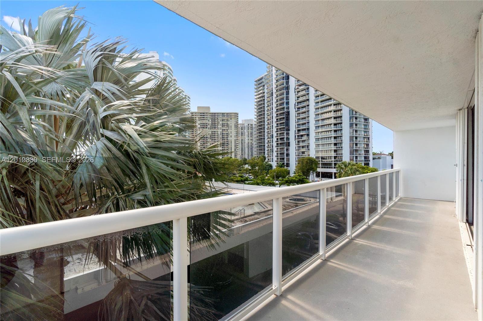 20505 E Country Club Dr # 434, Aventura FL 33180 — 20