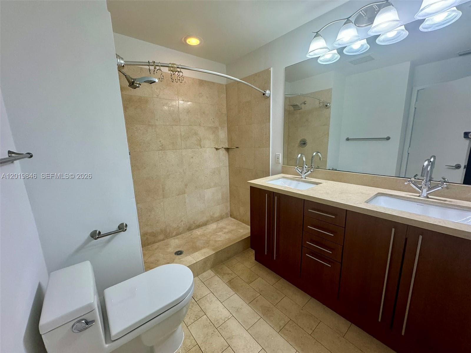 79 SW 12th St, Miami FL 33130 — 6