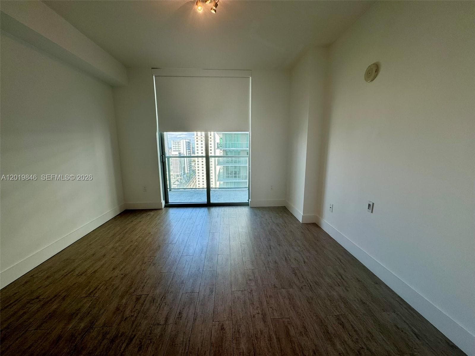 79 SW 12th St, Miami FL 33130 — 8
